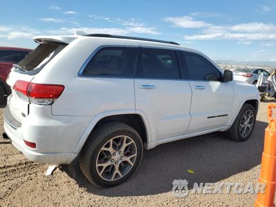 Trzecie zdjęcie samochodu z tyłu: 2019 JEEP GRAND CHEROKEE OVERLAND VIN:1C4RJFCG5KC726566 - miniatura
