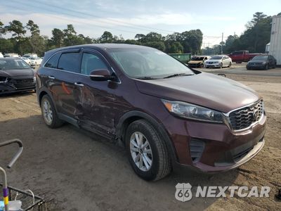 Czwarte zdjęcie samochodu z boku: 2019 KIA SORENTO L VIN:5XYPG4A39KG476674 - miniatura