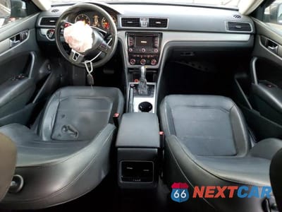 Zdjęcie 8 z 13 samochodu: 2014 VOLKSWAGEN PASSAT SE VIN:1VWBN7A39EC013604 - miniatura