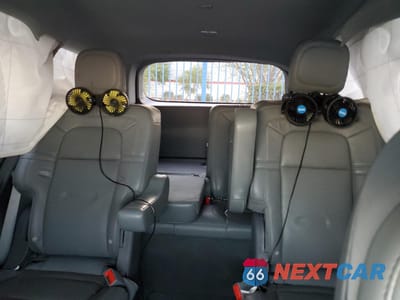 Zdjęcie 10 z 13 samochodu: 2020 LINCOLN AVIATOR RESERVE VIN:5LM5J7XC2LGL36278 - miniatura