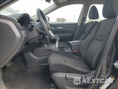 Zdjęcie 7 z 13 samochodu: 2017 NISSAN ROGUE S VIN:KNMAT2MV0HP557085 - miniatura