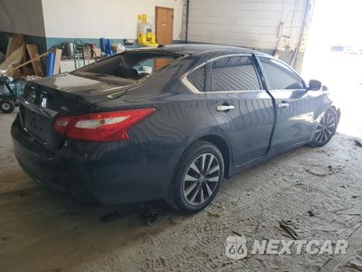 Trzecie zdjęcie samochodu z tyłu: 2017 NISSAN ALTIMA 2.5 VIN:1N4AL3AP8HC227915 - miniatura