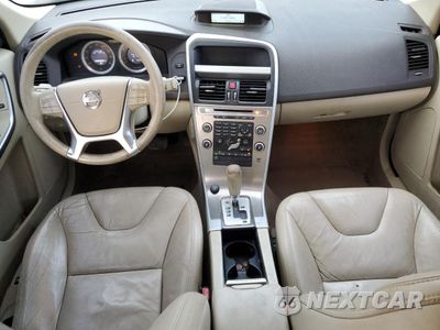 Zdjęcie 8 z 13 samochodu: 2011 VOLVO XC60 T6 VIN:YV4902DZ9B2150351 - miniatura