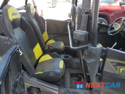 Zdjęcie 6 z 10 samochodu: 2016 POLARIS RZR XP 4 1000 EPS VIN:3NSVFE995GF784964 - miniatura