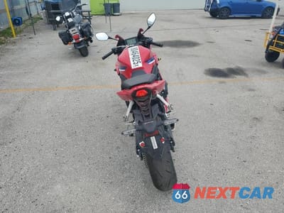 Czwarte zdjęcie samochodu z boku: 2024 HONDA CBR650 R VIN:MLHRH1559R5001459 - miniatura