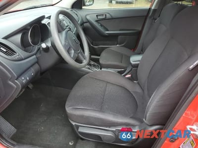 Zdjęcie 7 z 13 samochodu: 2012 KIA FORTE EX VIN:KNAFU5A20C5590412 - miniatura