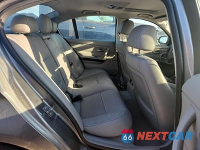 Zdjęcie 10 z 12 samochodu: 2011 BMW 328 XI SULEV VIN:WBAPK5G50BNN26381 - miniatura