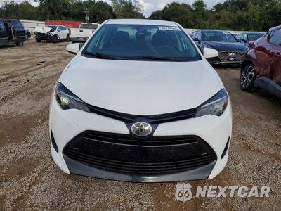 Piąte zdjęcie samochodu w środku: 2017 TOYOTA COROLLA L VIN:5YFBURHE7HP646123 - miniatura