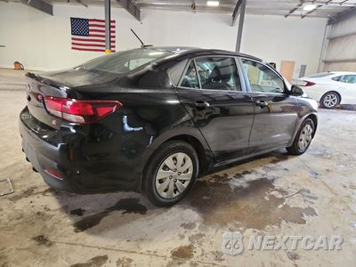 Trzecie zdjęcie samochodu z tyłu: 2020 KIA RIO LX VIN:3KPA24AD0LE349713 - miniatura