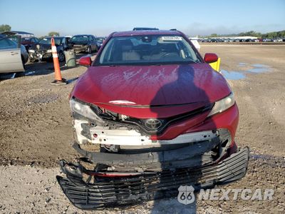 Piąte zdjęcie samochodu w środku: 2018 TOYOTA CAMRY L VIN:4T1B11HK4JU526669 - miniatura