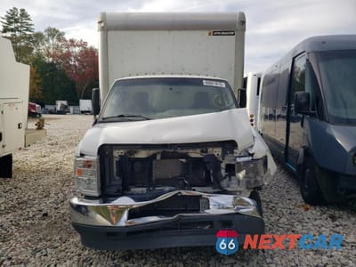 Piąte zdjęcie samochodu w środku: 2022 FORD ECONOLINE E350 SUPER DUTY CUTAWAY VAN VIN:1FDWE3FNXNDC14196 - miniatura