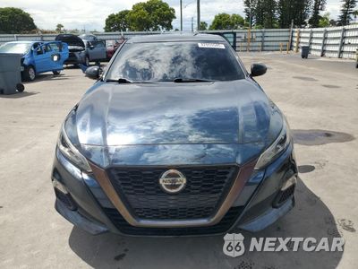 Piąte zdjęcie samochodu w środku: 2019 NISSAN ALTIMA S VIN:1N4BL4BV2KC173557 - miniatura