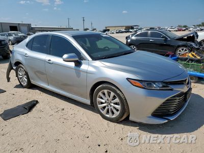 Czwarte zdjęcie samochodu z boku: 2019 TOYOTA CAMRY L VIN:4T1B11HK6KU199967 - miniatura
