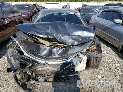 Piąte zdjęcie samochodu w środku: 2019 CHEVROLET MALIBU LT VIN:1G1ZD5ST7KF171336 - miniatura