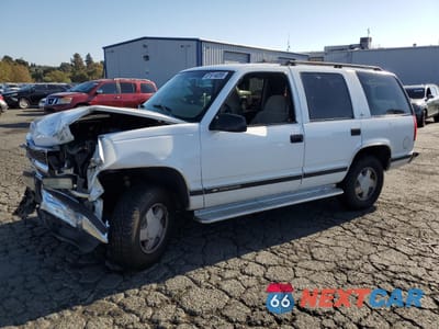 1999 CHEVROLET TAHOE K1500 1GNEK13R7XR106555 - główne zdjęcie licytacji z USA - miniatura