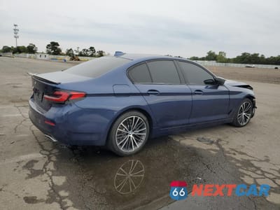 Trzecie zdjęcie samochodu z tyłu: 2021 BMW 530 XI VIN:WBA13BJ09MWX15557 - miniatura