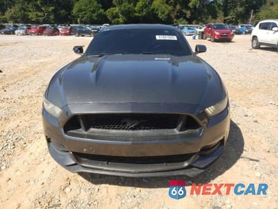 Piąte zdjęcie samochodu w środku: 2015 FORD MUSTANG VIN:1FA6P8AM5F5365653 - miniatura