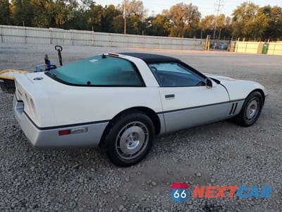 Trzecie zdjęcie samochodu z tyłu: 1986 CHEVROLET CORVETTE VIN:1G1YY078XG5115685 - miniatura