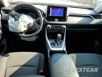 Zdjęcie 8 z 16 samochodu: 2024 TOYOTA RAV4 XLE VIN:2T3W1RFV5RW329476 - miniatura