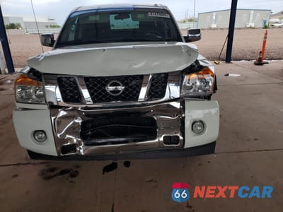 Piąte zdjęcie samochodu w środku: 2015 NISSAN TITAN S VIN:1N6BA0ED1FN514238 - miniatura