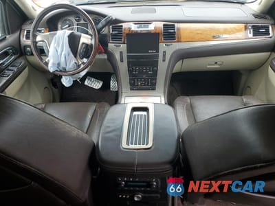 Zdjęcie 8 z 14 samochodu: 2011 CADILLAC ESCALADE ESV PLATINUM VIN:1GYS3KEF2BR252883 - miniatura