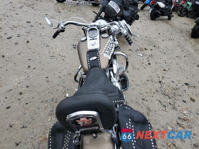 Zdjęcie 6 z 9 samochodu: 2004 HARLEY-DAVIDSON FLSTCI VIN:1HD1BWB174Y083620 - miniatura