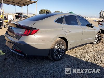 Trzecie zdjęcie samochodu z tyłu: 2020 HYUNDAI SONATA HYBRID VIN:KMHL54JJ7LA016221 - miniatura