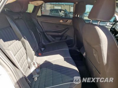 Zdjęcie 10 z 14 samochodu: 2023 VOLKSWAGEN JETTA SPORT VIN:3VWBM7BU0PM055798 - miniatura