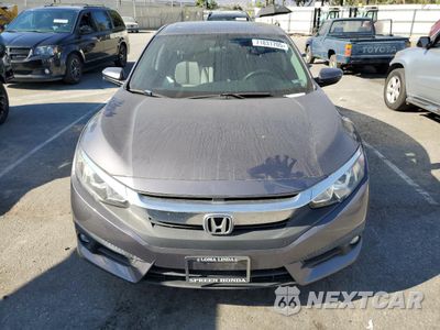 Piąte zdjęcie samochodu w środku: 2017 HONDA CIVIC EX VIN:2HGFC1F35HH642778 - miniatura