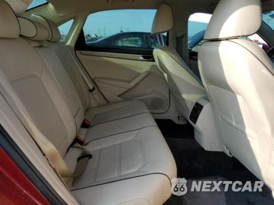 Zdjęcie 10 z 12 samochodu: 2017 VOLKSWAGEN PASSAT SE VIN:1VWBT7A36HC034629 - miniatura