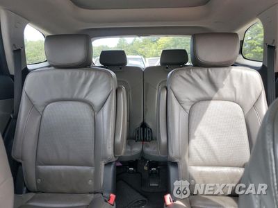 Zdjęcie 10 z 13 samochodu: 2016 HYUNDAI SANTA FE SE ULTIMATE VIN:KM8SRDHF3GU138449 - miniatura