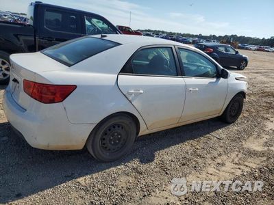 Trzecie zdjęcie samochodu z tyłu: 2011 KIA FORTE LX VIN:KNAFT4A21B5458335 - miniatura