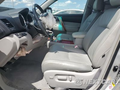 Zdjęcie 7 z 13 samochodu: 2010 TOYOTA HIGHLANDER LIMITED VIN:JTEDK3EH2A2167442 - miniatura