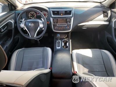 Zdjęcie 8 z 12 samochodu: 2017 NISSAN ALTIMA 2.5 VIN:1N4AL3AP7HC172194 - miniatura