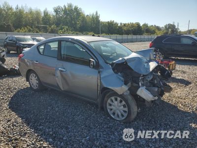 Czwarte zdjęcie samochodu z boku: 2014 NISSAN VERSA S VIN:3N1CN7AP3EL834862 - miniatura