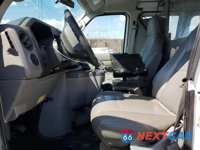 Zdjęcie 7 z 13 samochodu: 2010 FORD ECONOLINE E250 VAN VIN:1FTNE2EL4ADA58953 - miniatura
