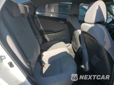 Zdjęcie 10 z 13 samochodu: 2017 HYUNDAI ACCENT SE VIN:KMHCT4AE4HU364038 - miniatura