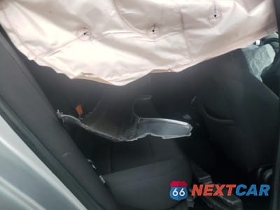 Zdjęcie 10 z 13 samochodu: 2019 CHEVROLET MALIBU LT VIN:1G1ZD5ST7KF138403 - miniatura