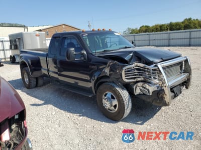 Czwarte zdjęcie samochodu z boku: 1999 FORD F350 SUPER DUTY VIN:1FTWX33F6XEF08638 - miniatura