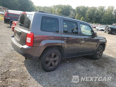 Trzecie zdjęcie samochodu z tyłu: 2017 JEEP PATRIOT SPORT VIN:1C4NJRBB8HD101457 - miniatura