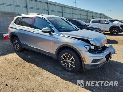 Czwarte zdjęcie samochodu z boku: 2021 VOLKSWAGEN TIGUAN SE VIN:3VV3B7AXXMM004153 - miniatura