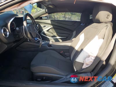 Zdjęcie 7 z 15 samochodu: 2020 CHEVROLET CAMARO LS VIN:1G1FB1RX1L0114144 - miniatura