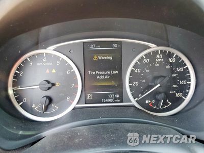 Zdjęcie 9 z 12 samochodu: 2017 NISSAN SENTRA S VIN:3N1AB7AP5HY333849 - miniatura