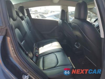 Zdjęcie 10 z 13 samochodu: 2018 TESLA MODEL 3 VIN:5YJ3E1EA3JF009462 - miniatura