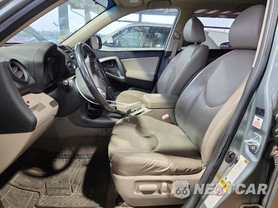 Zdjęcie 7 z 13 samochodu: 2007 TOYOTA RAV4 LIMITED VIN:JTMZK31V975013419 - miniatura