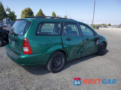 Trzecie zdjęcie samochodu z tyłu: 2002 FORD FOCUS SE VIN:1FAHP36392W180103 - miniatura