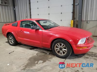Czwarte zdjęcie samochodu z boku: 2009 FORD MUSTANG VIN:1ZVHT80N995121689 - miniatura