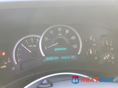 Zdjęcie 9 z 13 samochodu: 2004 CADILLAC ESCALADE ESV VIN:3GYFK66N14G247145 - miniatura