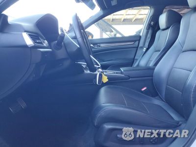Zdjęcie 7 z 13 samochodu: 2018 HONDA ACCORD SPORT VIN:1HGCV1F31JA051560 - miniatura