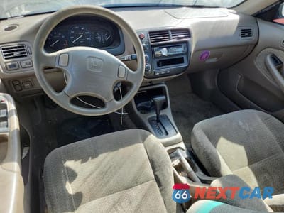 Zdjęcie 8 z 12 samochodu: 2000 HONDA CIVIC EX VIN:1HGEJ8643YL004583 - miniatura